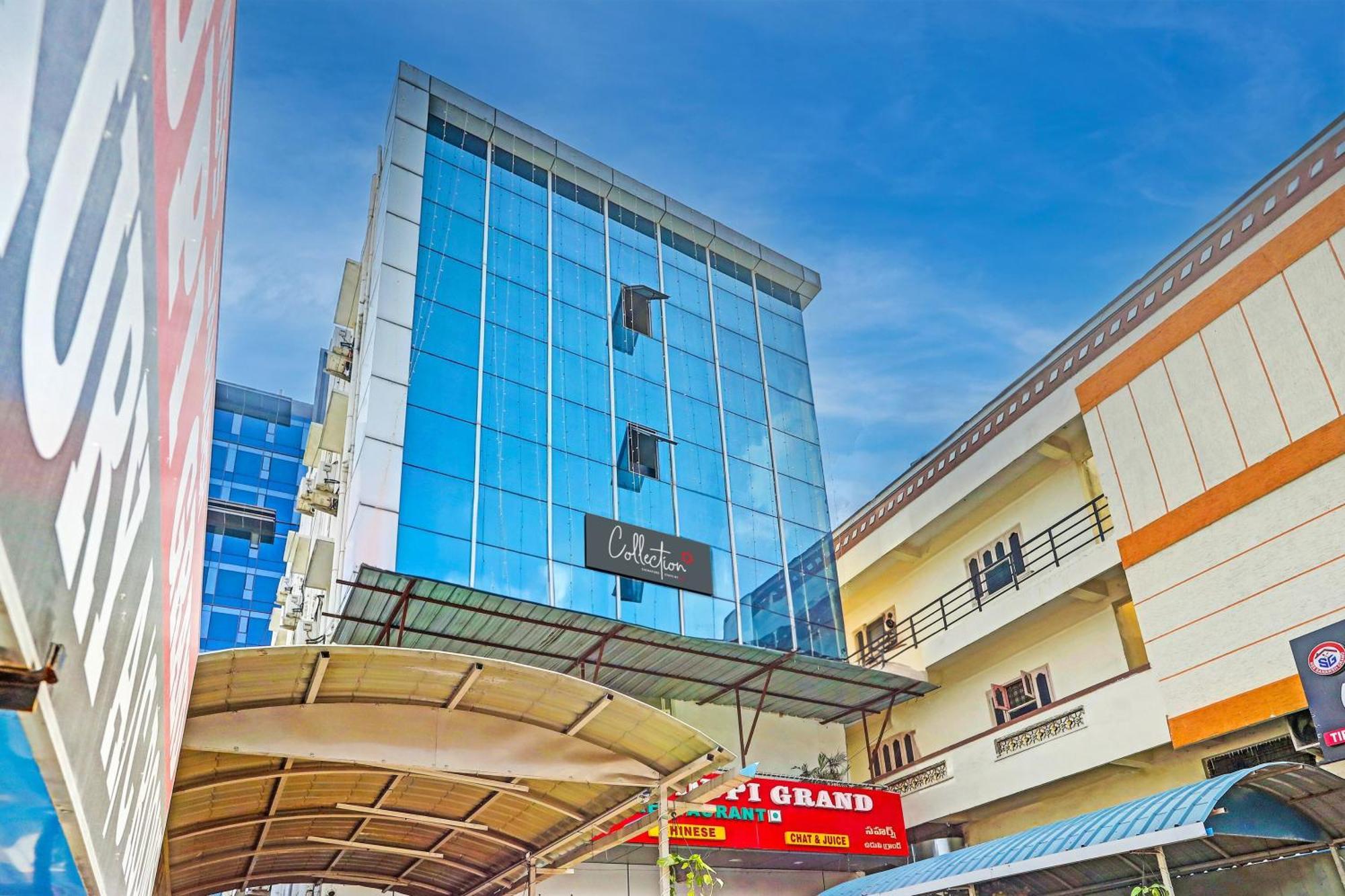 Capital O Saharsh Grand Near Shilparamam Χιντεραμπάντ Εξωτερικό φωτογραφία